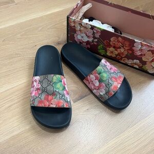 Gucci floral slides